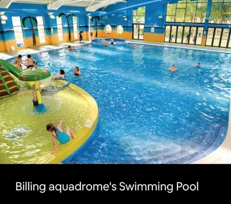 Appartamento Billing Aquadrome Northampton, Royale Poplar Km12 Esterno foto