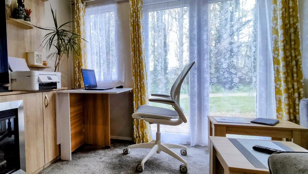 Appartamento Billing Aquadrome Northampton, Royale Poplar Km12 Esterno foto